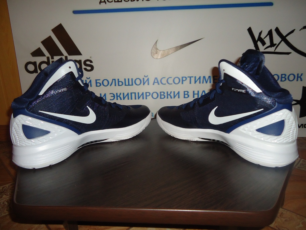 Nike zoom best sale hyperdunk 2011