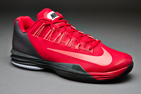 Nike Rafael Nadal テニスシューズ Nike Tennis Shoes Rafael Nadal Showing Editorial Stock Photo